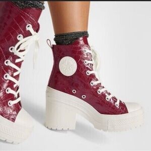 Converse Chuck 70 De Luxe Heel Embossed Cabernet Women's 9.5 Limited Edition NEW
